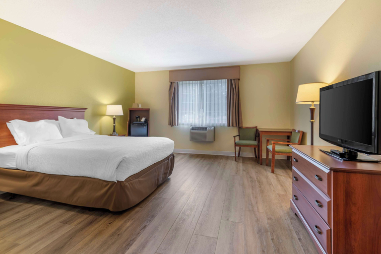 Bedroom 9