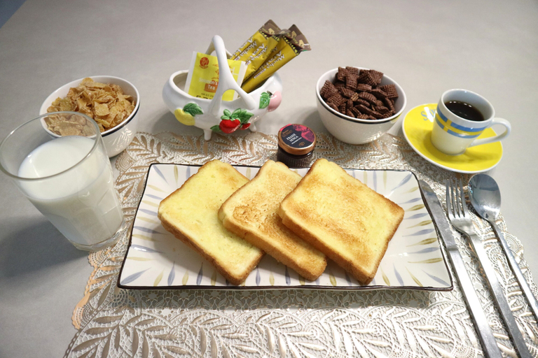 Food & Drinks 5, Mr. KIM Guesthouse, Jung