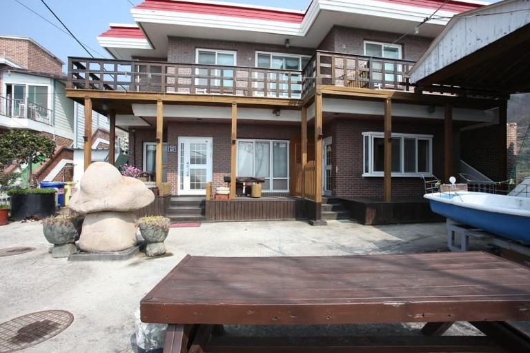 Others 5, Namhae Reference Eun Pension, Namhae