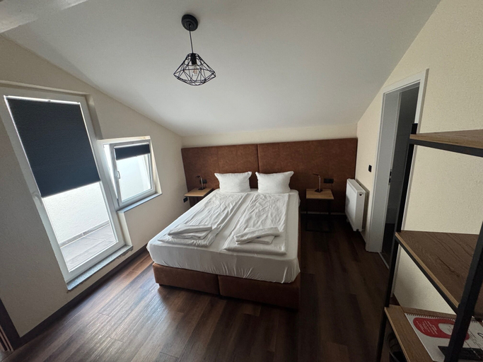 Bedroom 3, Capitol Zentrum - 24h -, Bodenseekreis