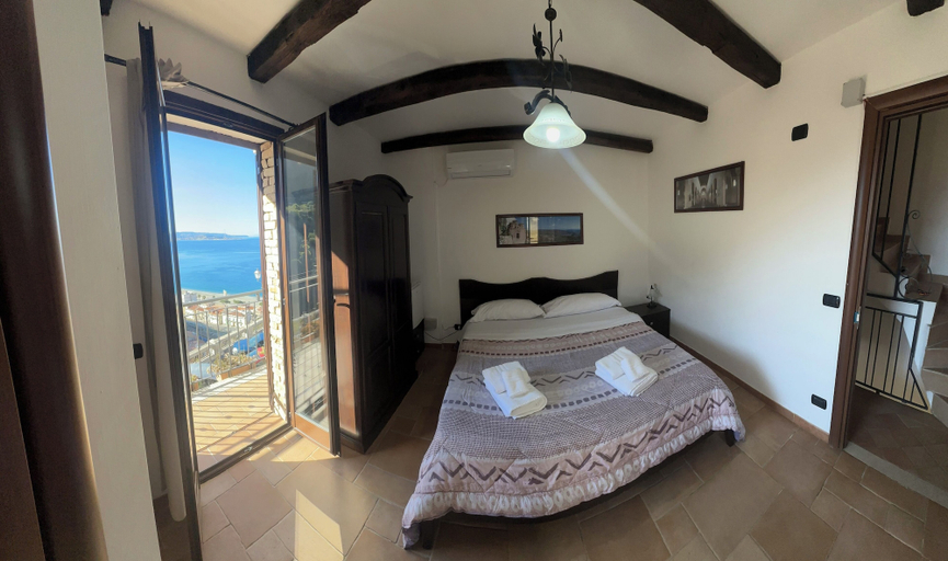 Bedroom 5, B&B La Bastia, Reggio Di Calabria