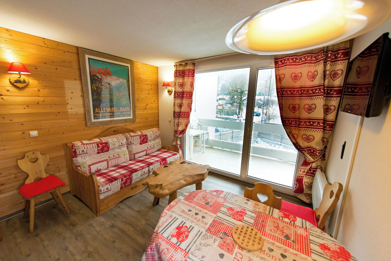 Bedroom 2, Terres de France - Résidence Les Silènes, Isère