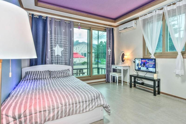 Bedroom 3, Goesan Forest Harmony Pension, Goesan