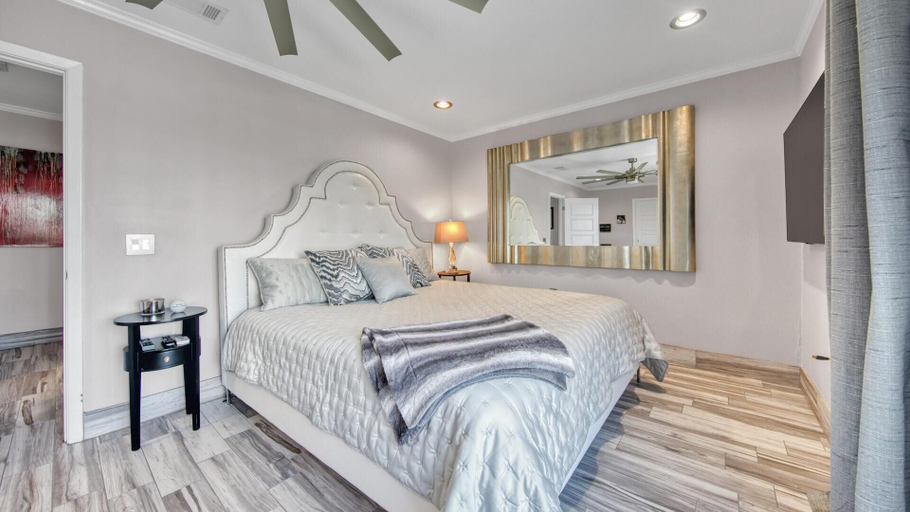 Bedroom 2, Red Hot Retreat, Okaloosa