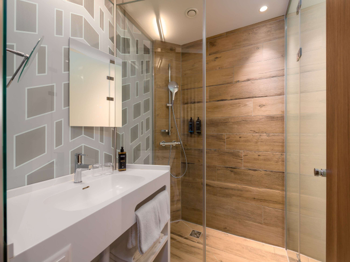 Bathroom 5