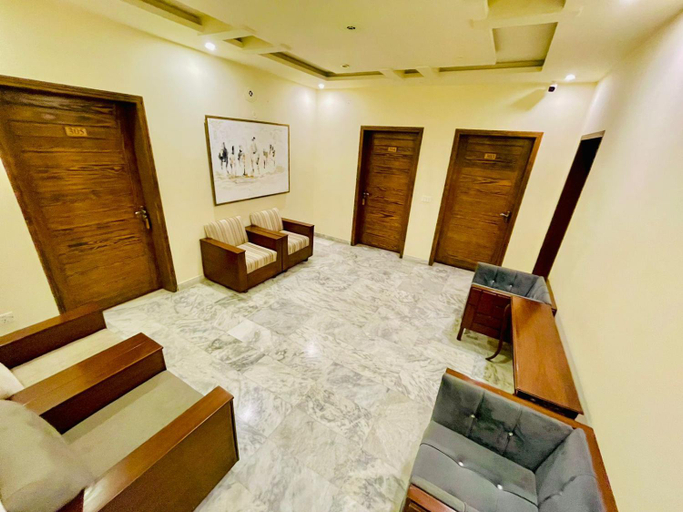 Others 5, Shelton Rezidor Lahore, Lahore