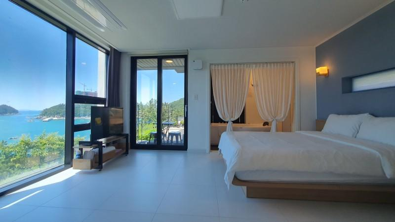 Others 4, Namhae Haedameun Pension, Namhae