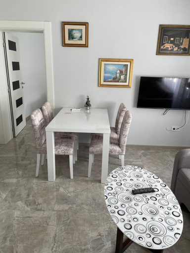 Others 3, Apartmani Lux Nina, Irig