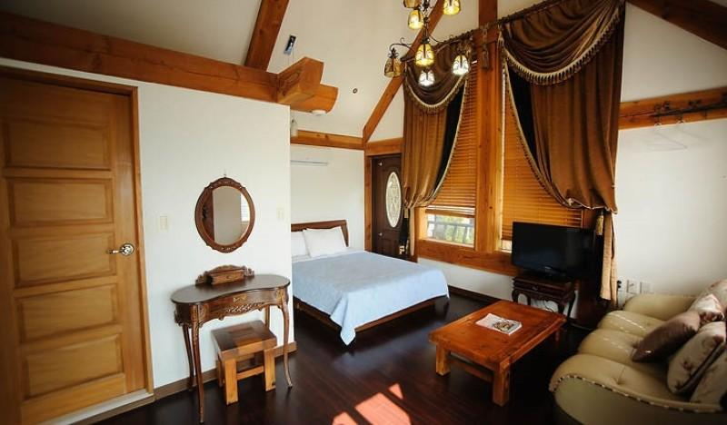 Bedroom 2, Namhae Seokbu Garden, Namhae