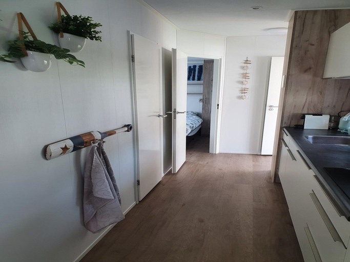 Private kitchen 3, Nice Chalet With air Conditioning, on a Holiday Park, 1 km. From the Beach, Veere