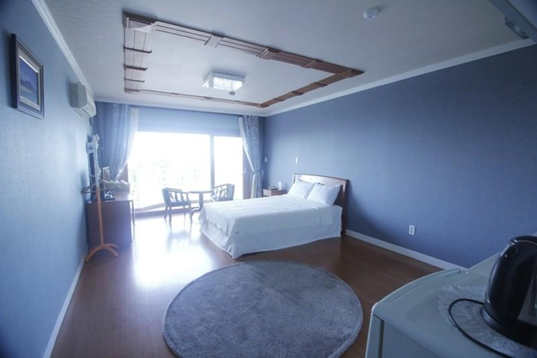 Bedroom, Jeju Tower Pension, Jeju
