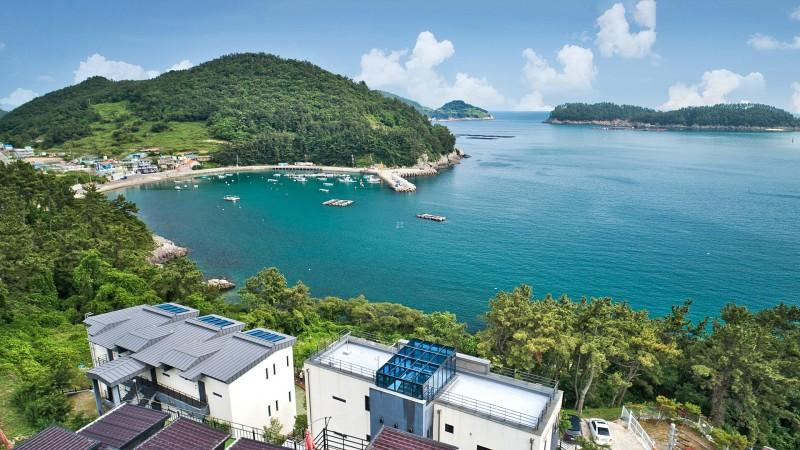 Others 3, Namhae Haedameun Pension, Namhae