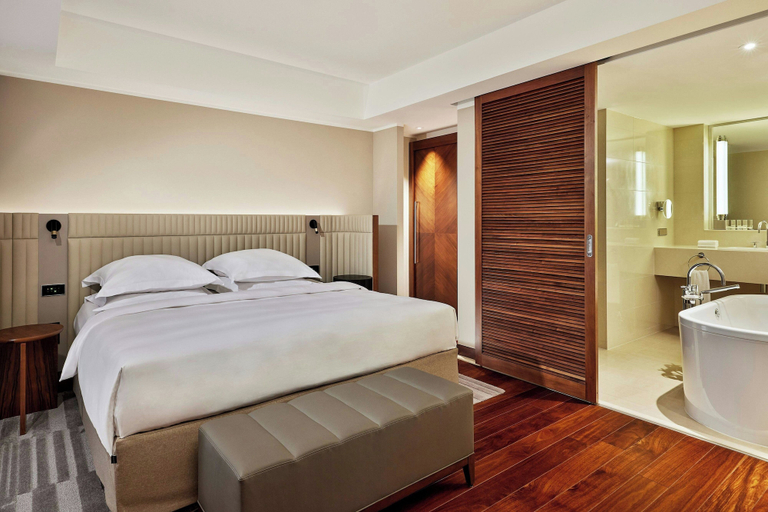 Bedroom 4, JW Marriott Hotel Frankfurt, Frankfurt am Main
