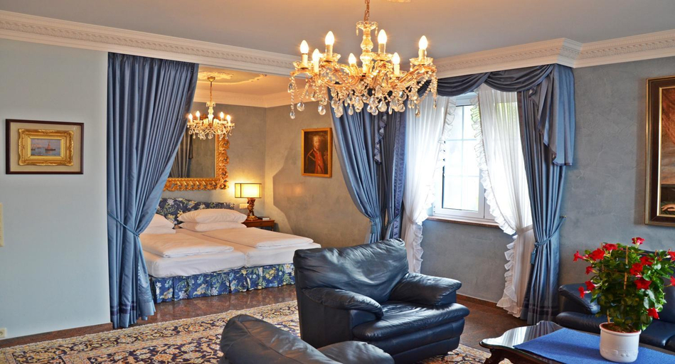 Bedroom 13