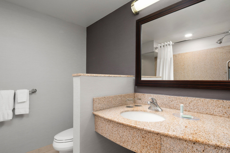 Bathroom 4