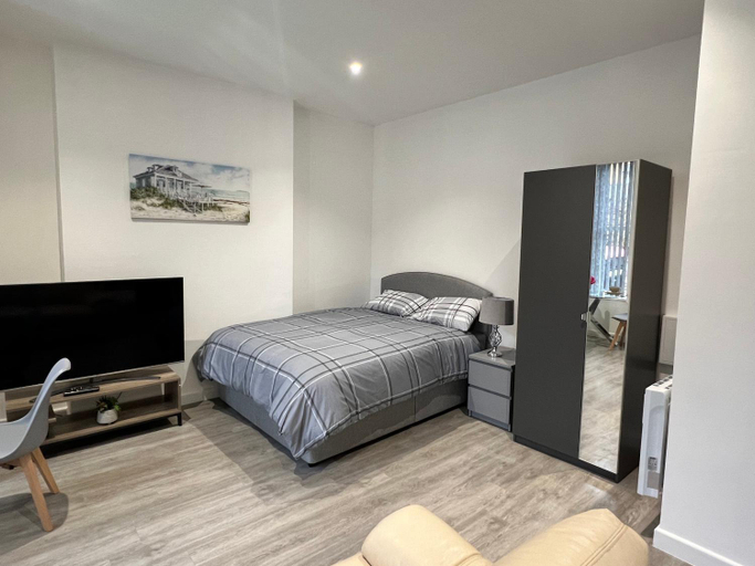 Bedroom 8