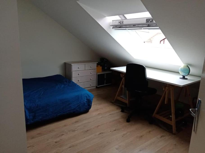 Bedroom 3, Villa familiale entre ville et nature, Loire