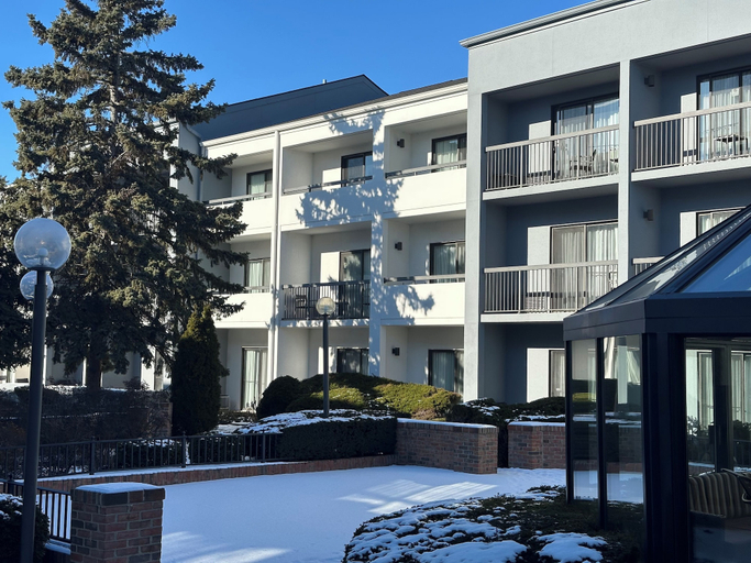 Exterior & Views 2, Courtyard by Marriott Chicago Glenview/Northbrook, Cook