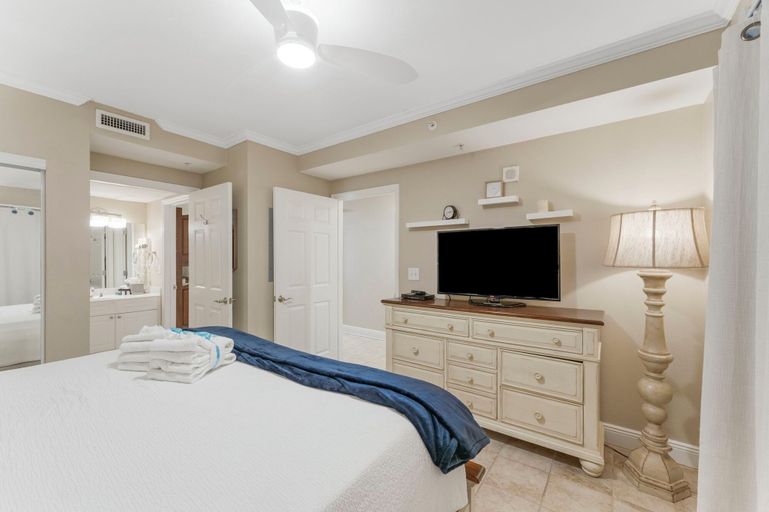 Bedroom 3, Emerald Beach Resort 2235, Bay