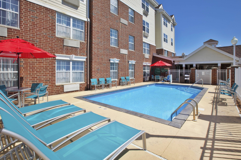 Sport & Beauty, TownePlace Suites Marriott Minneapolis St Paul AirportEagan, Dakota