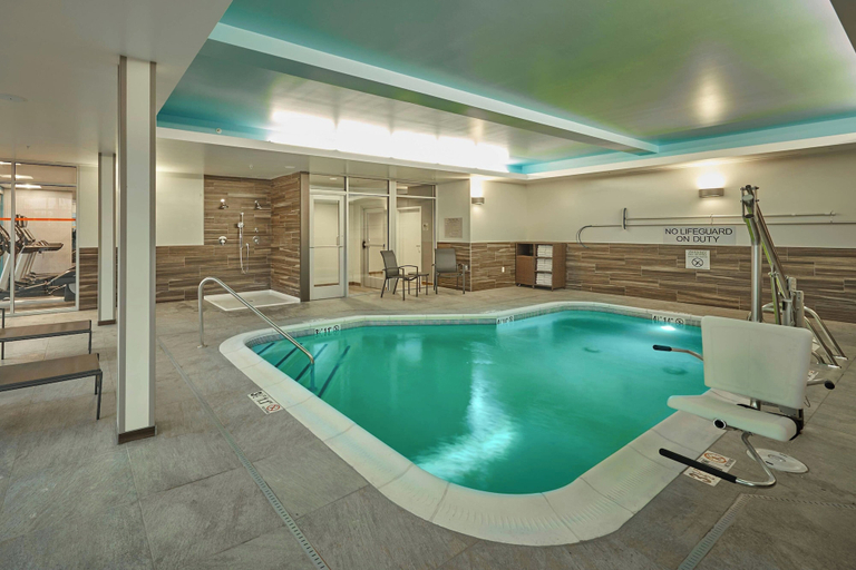 Sport & Beauty, Fairfield Inn & Suites by Marriott Grand Mound Centralia, Thurston