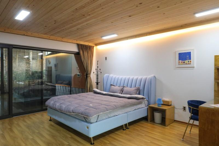 Others 4, Namyangju Le Mer Pension, Gapyeong