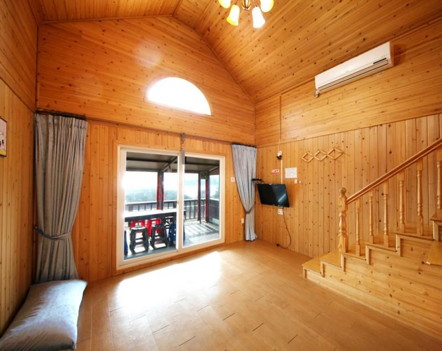 Others 5, Goseong New Family Pension, Goseong