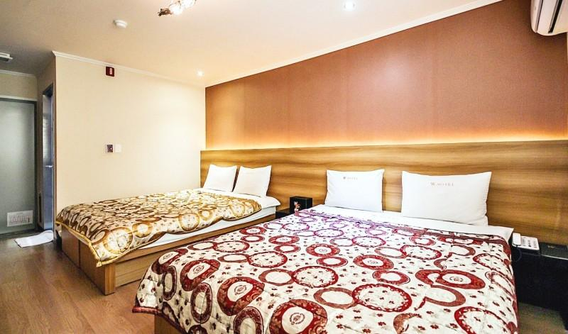 Bedroom 4, Gyeongju W Pension and Motel, Gyeongju