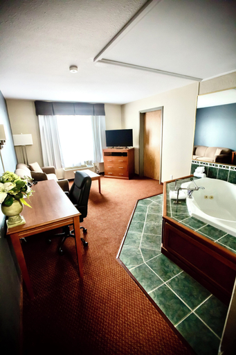 Bedroom 3, Super 8 by Wyndham Whitecourt, Division No. 13