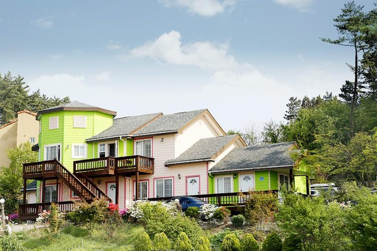 Others 1, Taean Mudflat Revitalization Pension, Taean