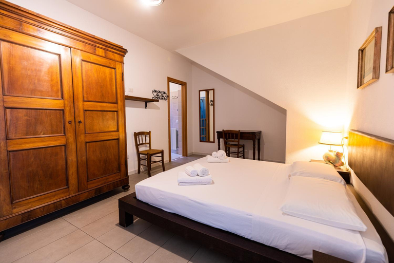Bedroom, Theo's Rooms, Olbia-Tempio