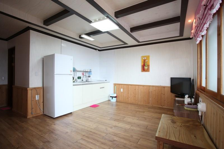 Others 2, Namhae Reference Eun Pension, Namhae
