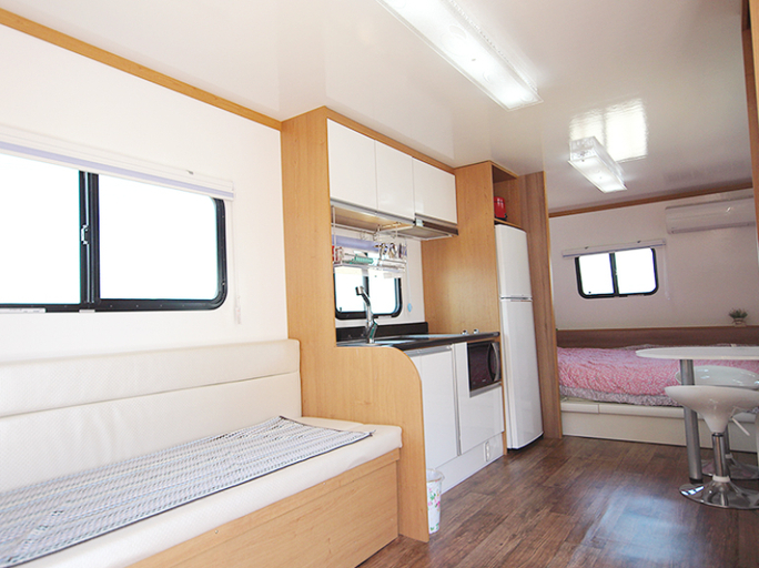 Bedroom 2, Taean Mallipo Miso Caravan, Taean