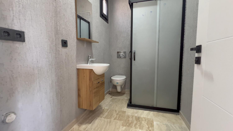 Bathroom, Gumusluk Karakaya Umit evleri, Bodrum