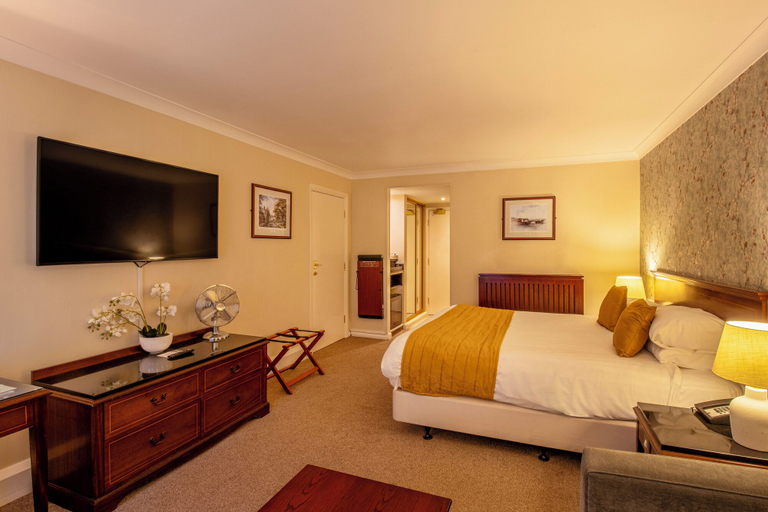 Bedroom 3, Hollins Hall Hotel, Spa & Golf, Bradford