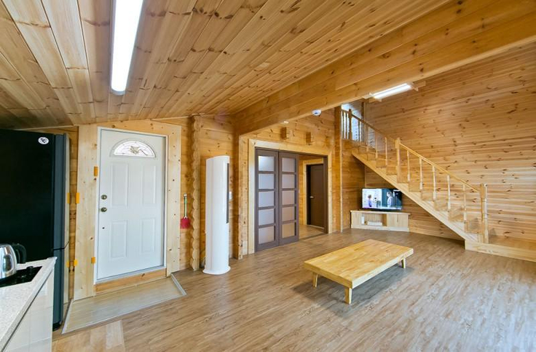 Others 5, Boryeong Haesol Log Pension, Boryeong