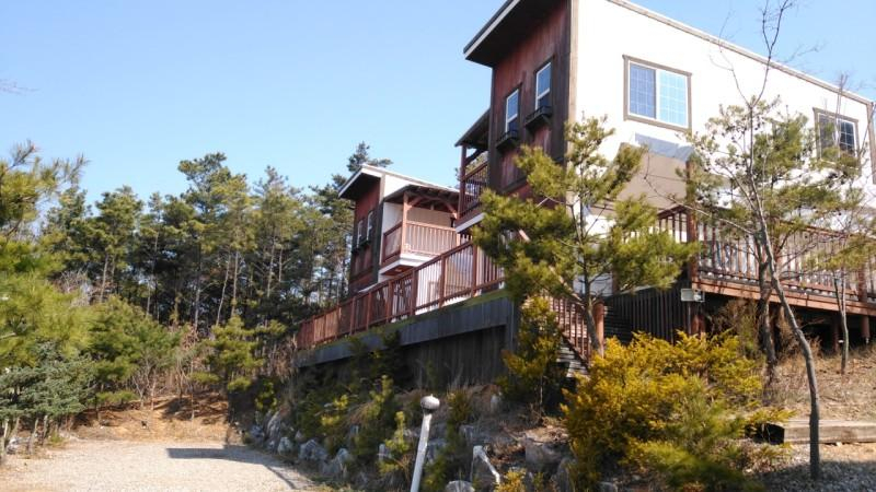 Others 1, Ongjin Sol Pension, Ongjin