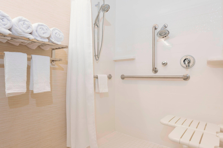 Bathroom 4, Fairfield Inn & Suites Fredericksburg, Gillespie