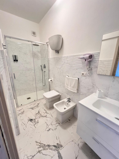 Bathroom 2, Restyling Apartments Center Tropea, Vibo Valentia