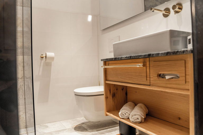Bathroom 4, Hotel Ulli, Bludenz