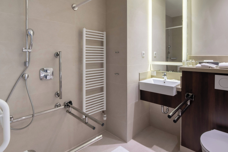 Bathroom 11