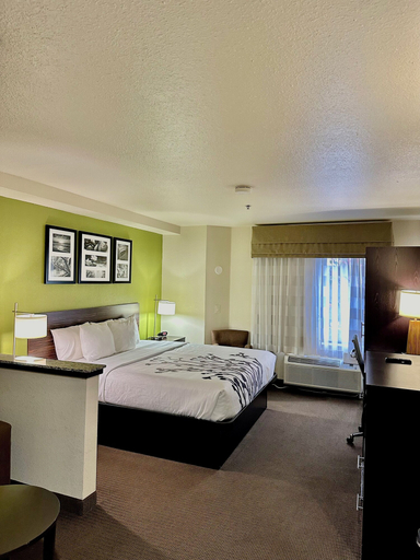 Bedroom 3, Sleep Inn & Suites Tulsa Central I-44, Tulsa
