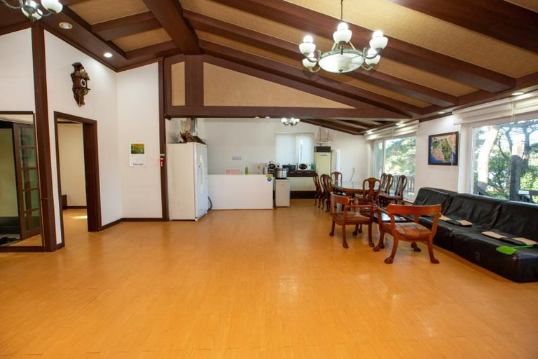 Others 4, Taean Eden Cabin Pension, Taean