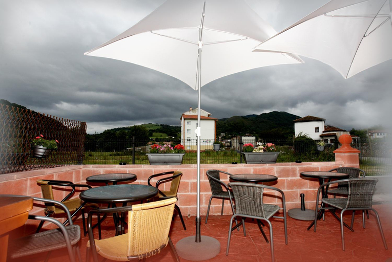 Food & Drinks, Apartamentos Fermin, Asturias
