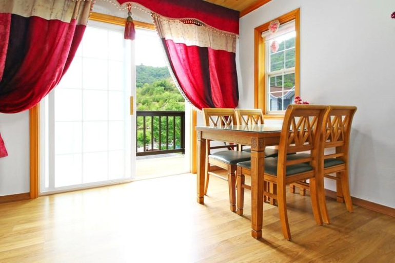 Others 5, Gapyeong Roseway, Gapyeong