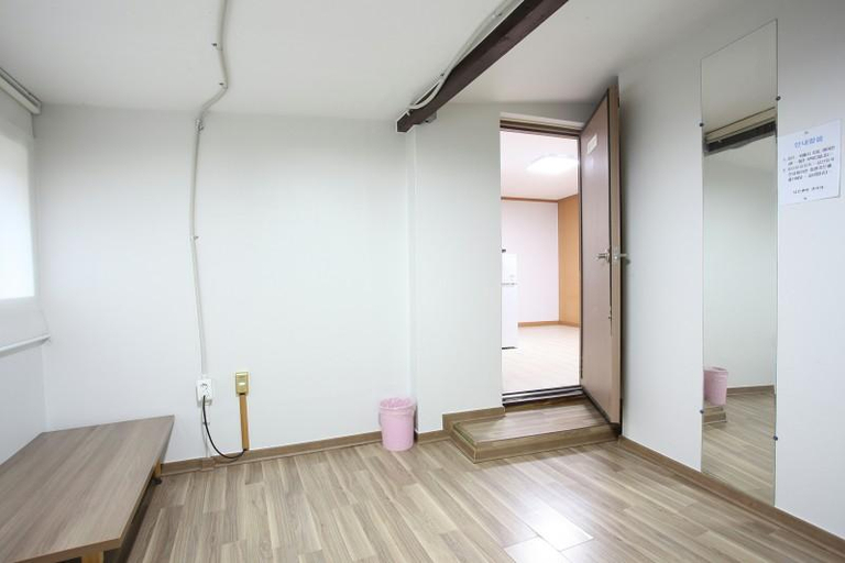 Others 2, Gapyeong Mindfulness Pension, Gapyeong