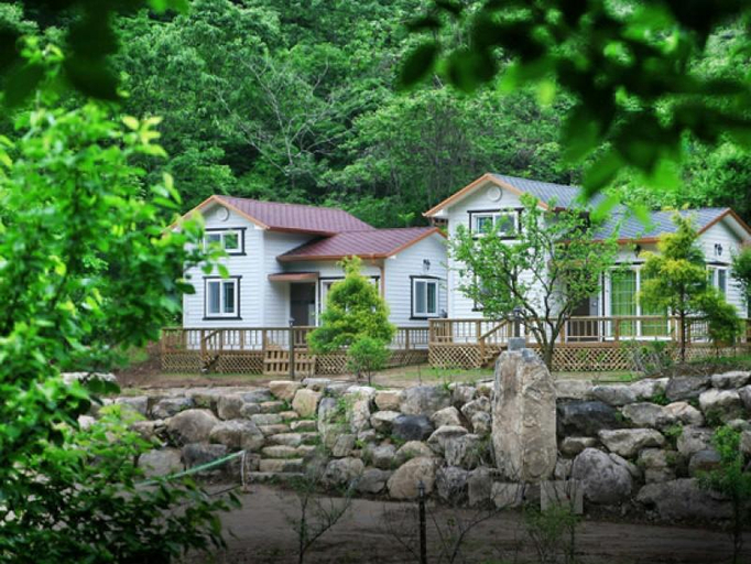 Others 2, Miryang Gookhee Pension, Miryang