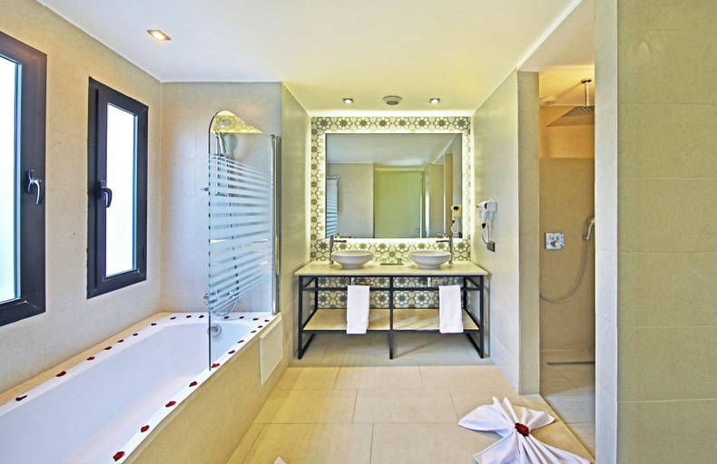 Bathroom 5, Kenzi Club Agdal Medina All Inclusive, Marrakech