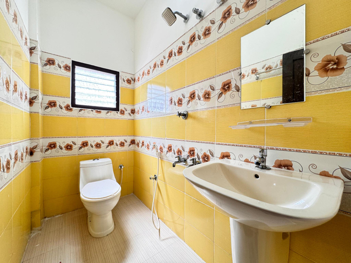 Bathroom, RV Nestle, Tirunelveli