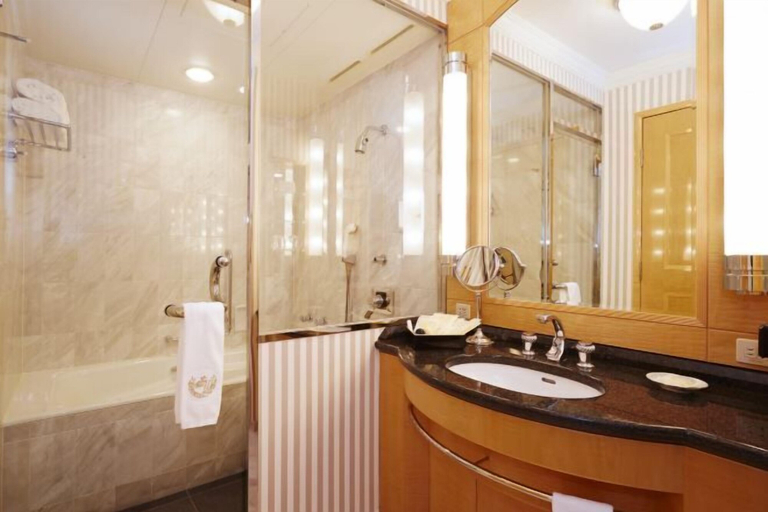 Bathroom 4